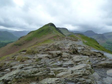 89 Looking up to Catbells summit